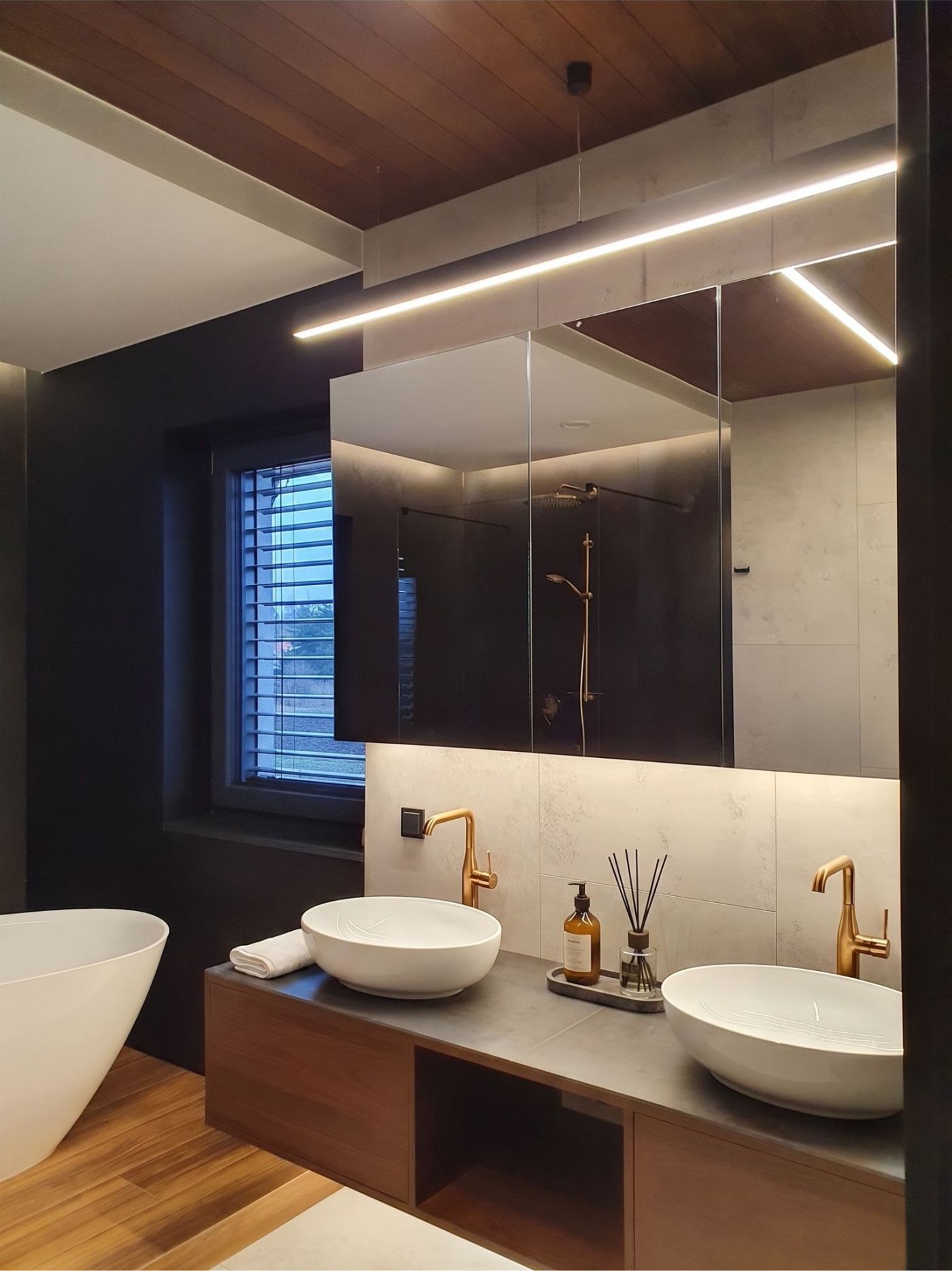 Dom jednorodzinny 280m² pod Wrocławiem – kompleksowy projekt wnętrz – zdjęcie 3